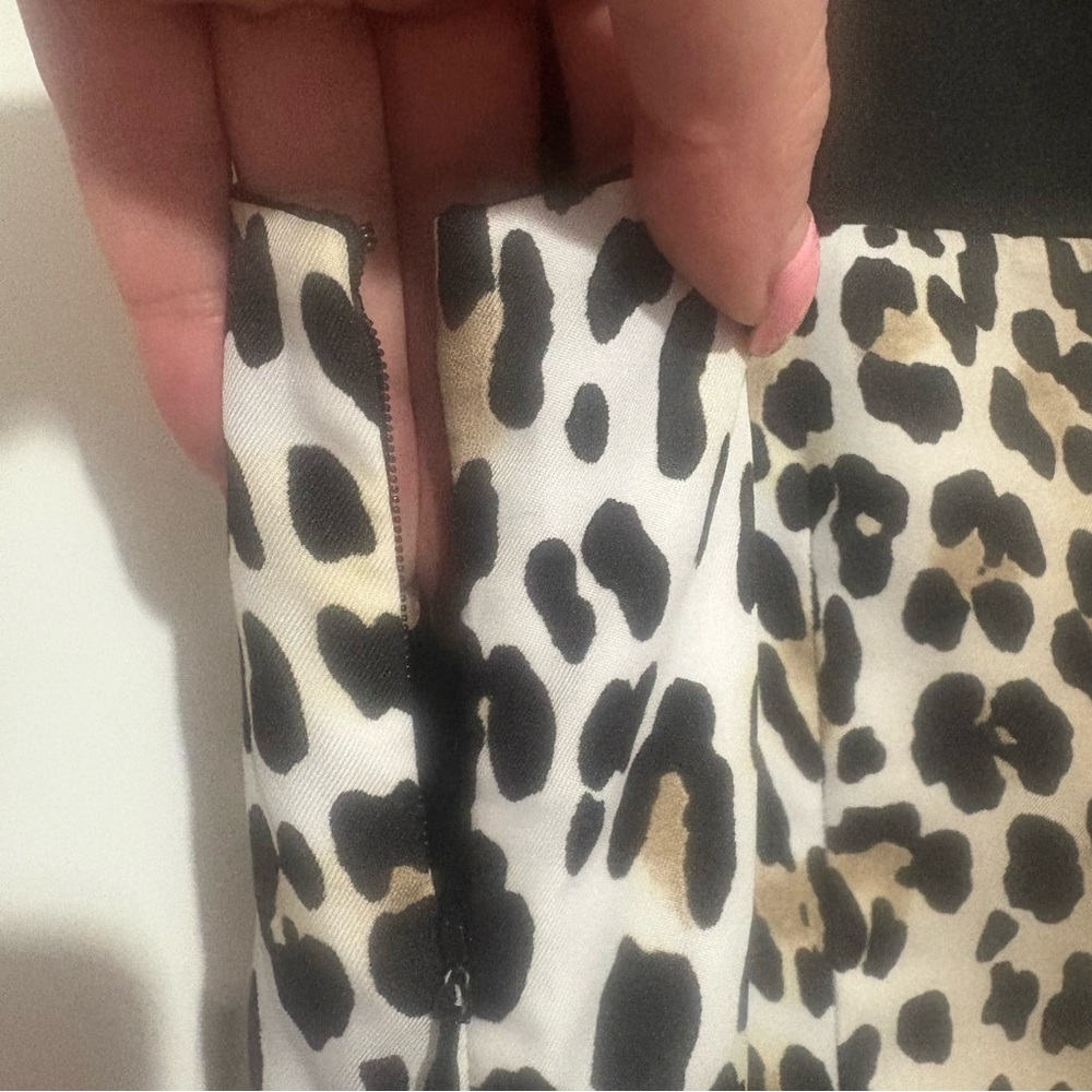 Leopard Print Sleeveless Dress with Red Hem by White House Black Market Size 12 - Picture 7 of 7